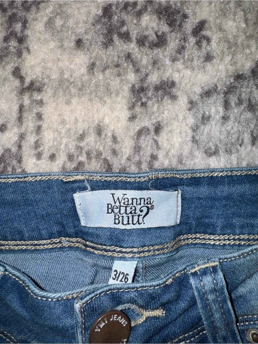 YMI Jeans Denim Capri Shorts - Picture 4 of 5